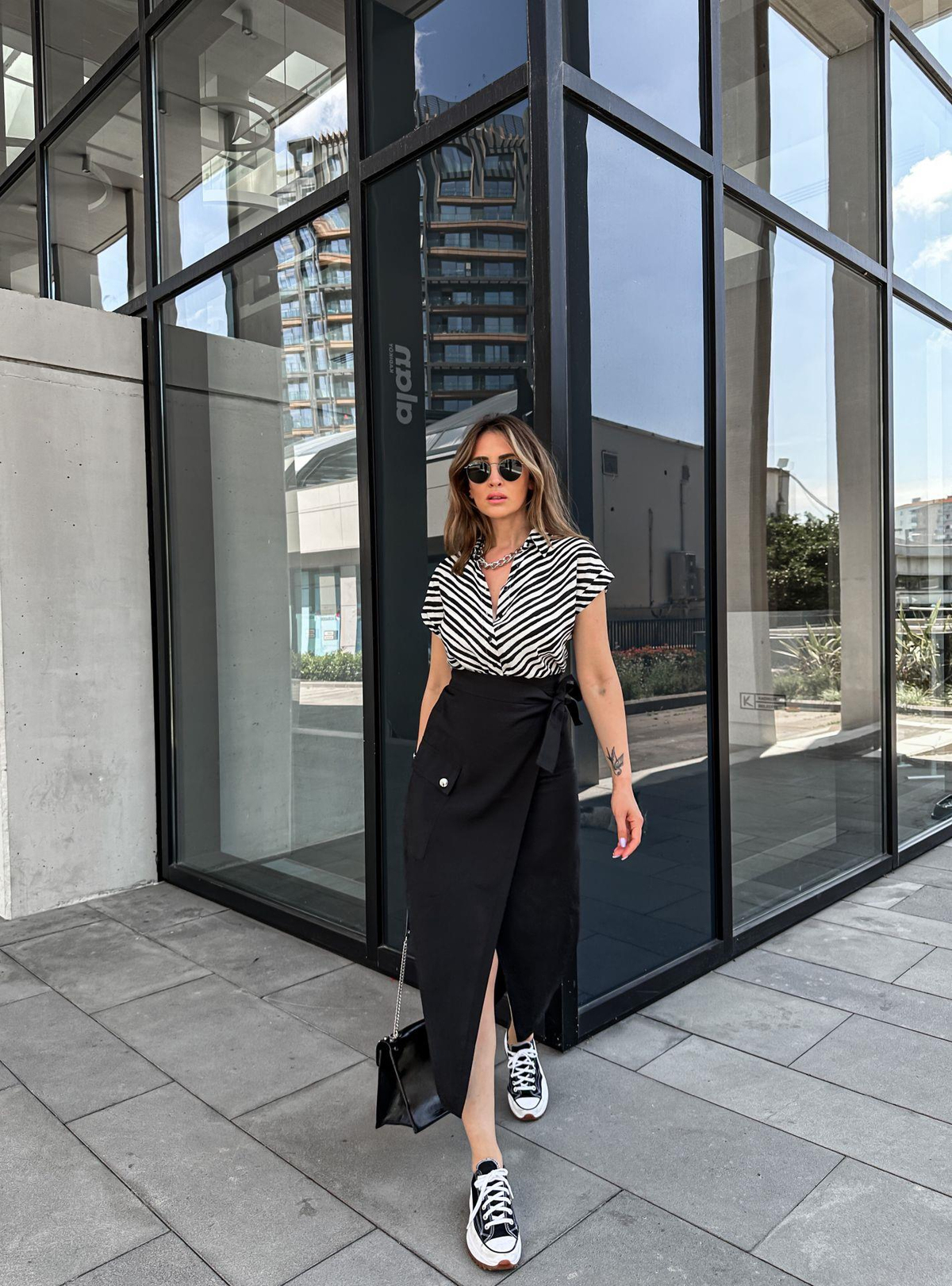 Zebra Düşük Omuzlu Gömlek