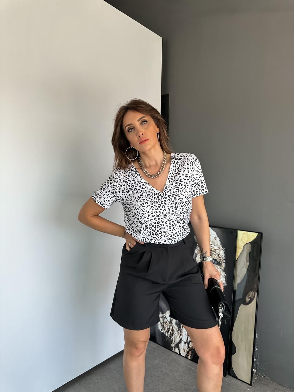 Zebra V Yaka Pamuklu Tshirt