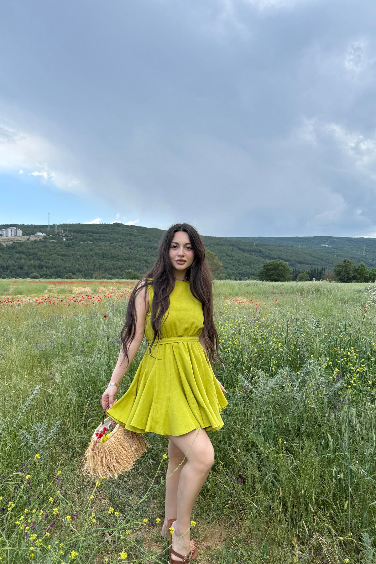 Eteği Volanlı Kuşaklı Elbise Yeşil