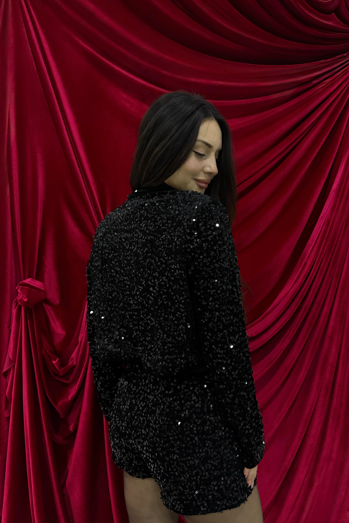 Pullu Şortlu Ceketli Siyah Takım