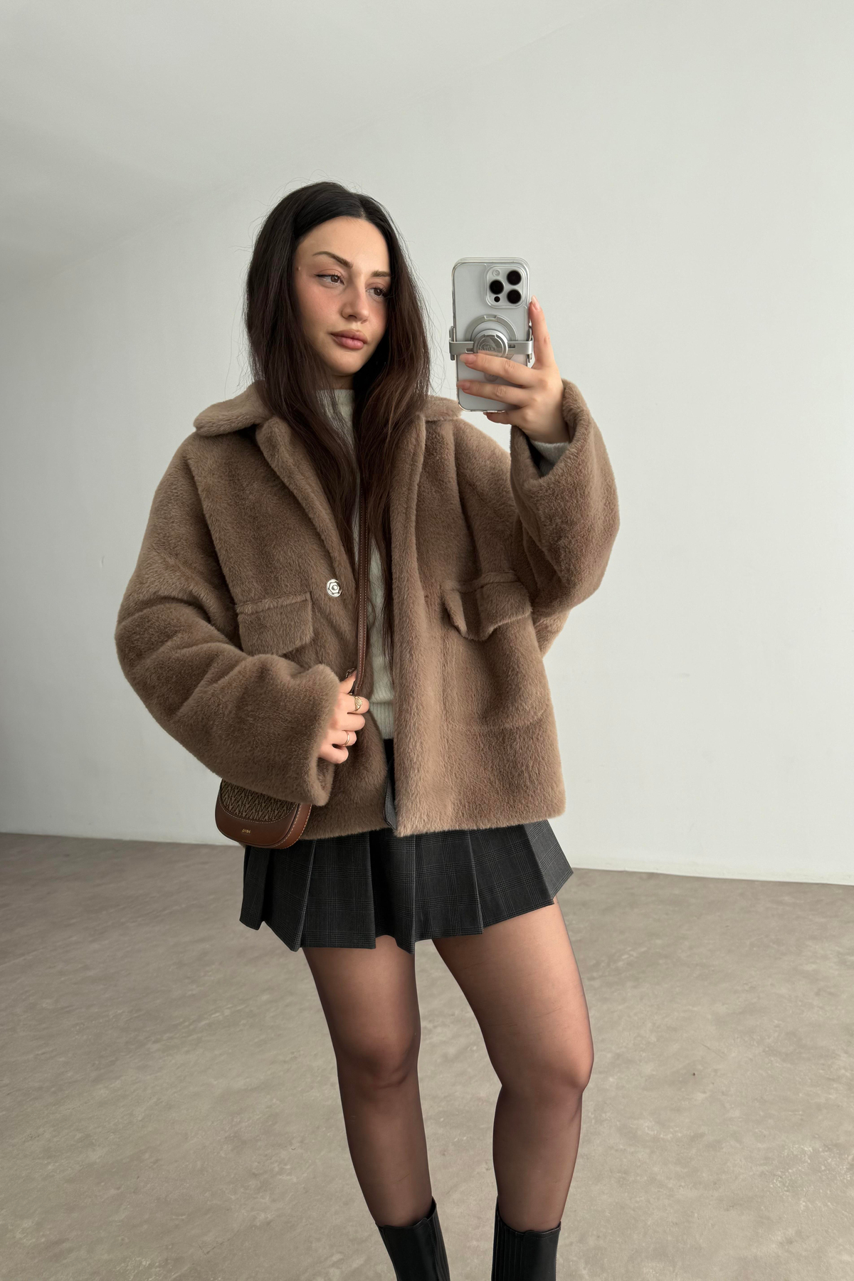 Square Cep Detaylı Yumoş Moka Kaban