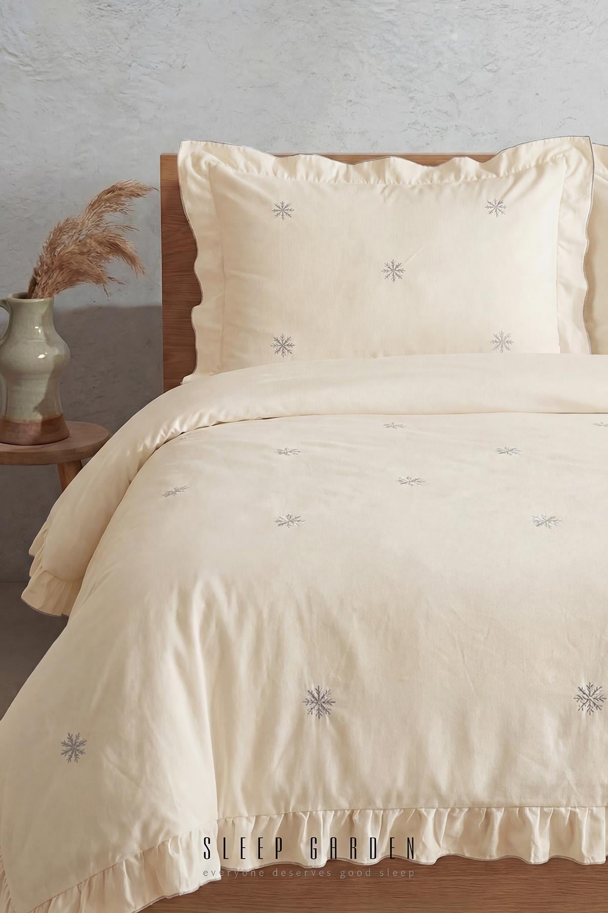 Sleep Garden Esen Nevresim Takımı %100 Pamuk Kar Tanesi Desenli KremSleep Garden