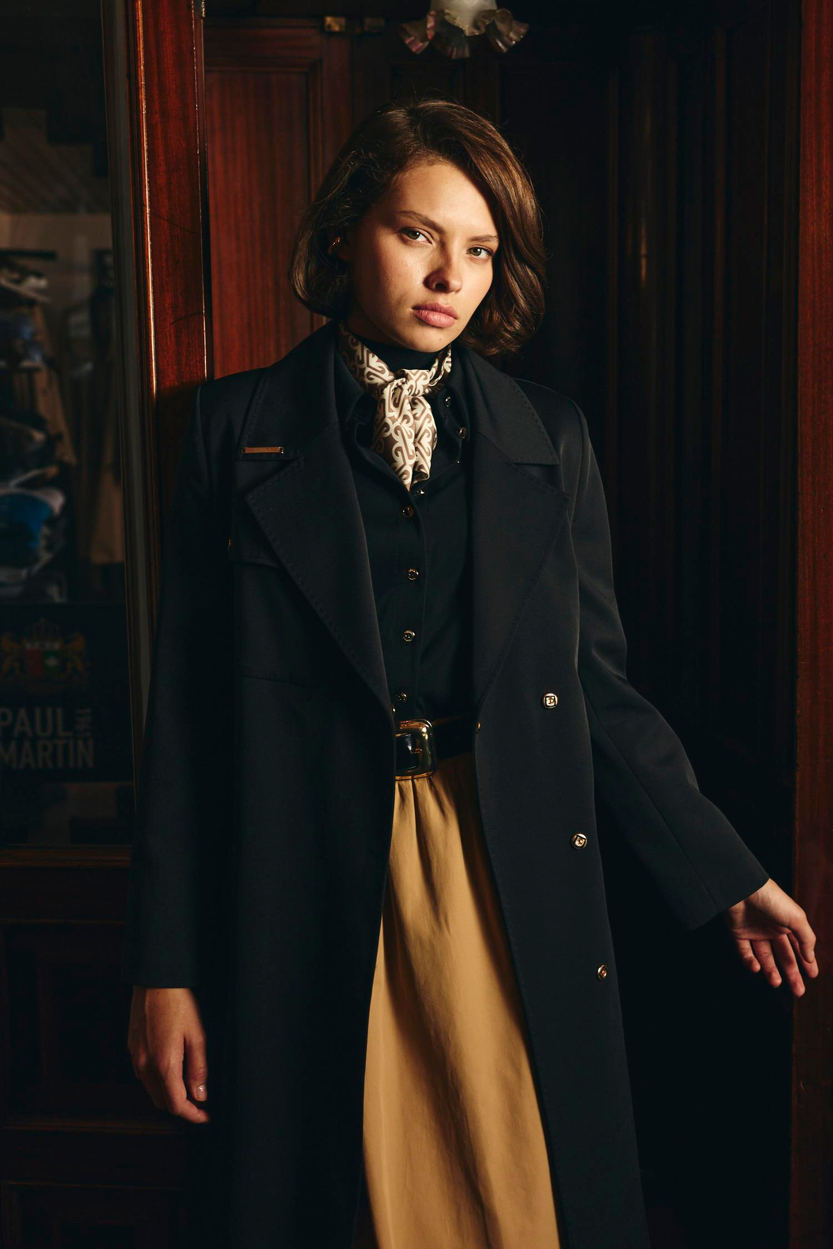 44013 VİONA TRENÇ Siyah