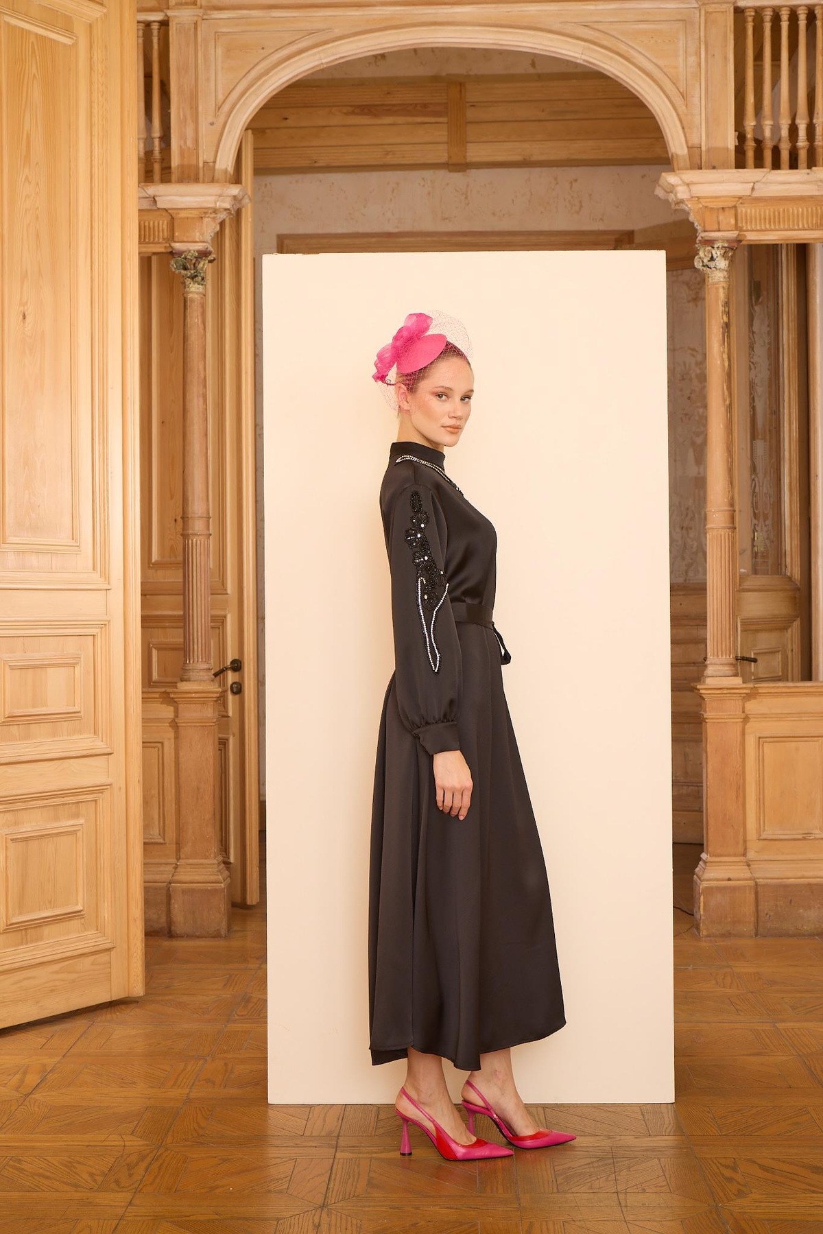 Catherine Elbise Siyah