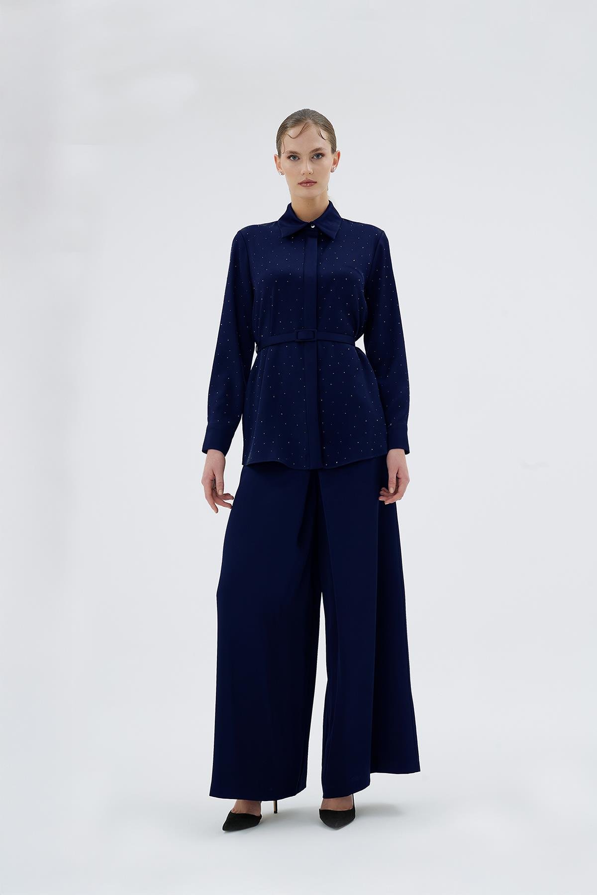 Eliza Taş Detaylı Gömlek Lacivert