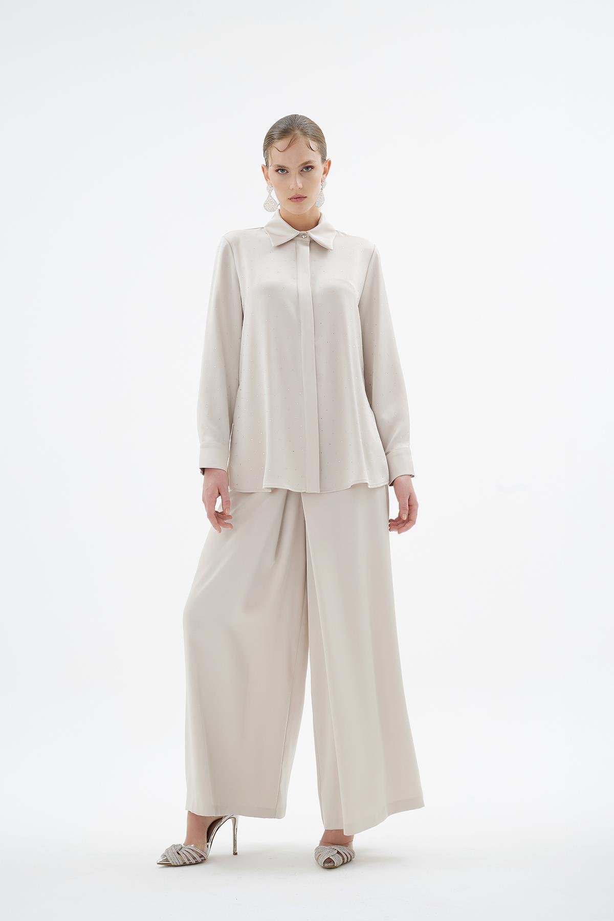 Eliza Taş Detaylı Gömlek Taş