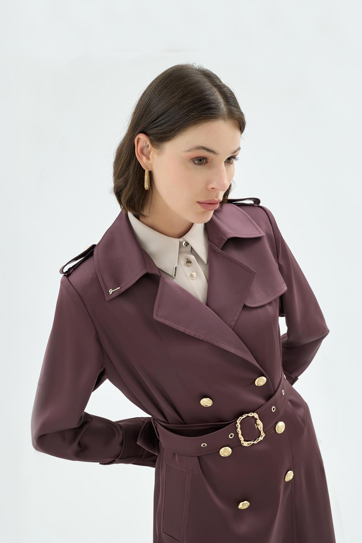 Gigi Kemer Detaylı Kurvaze Uzun Trençkot Kahve