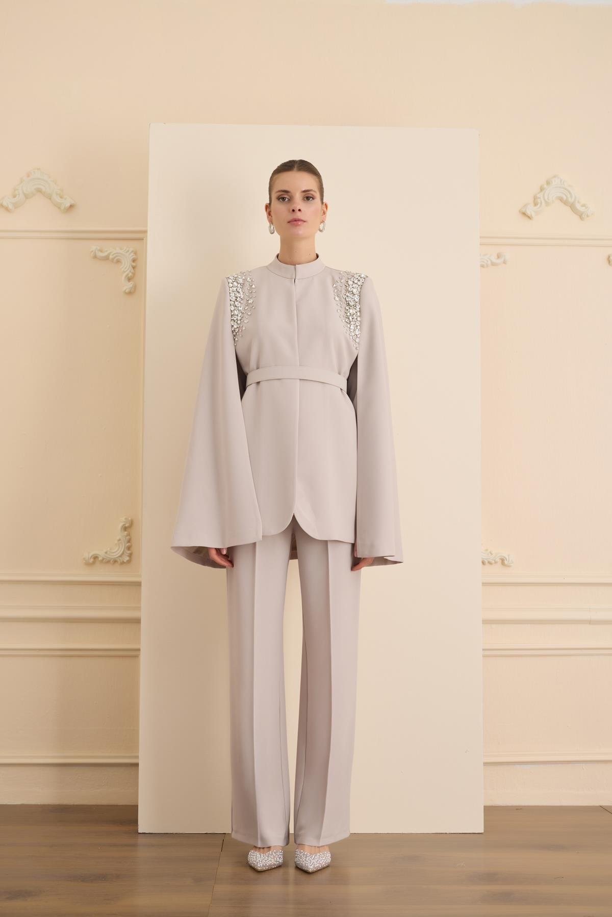 Je Parle Takım Taş