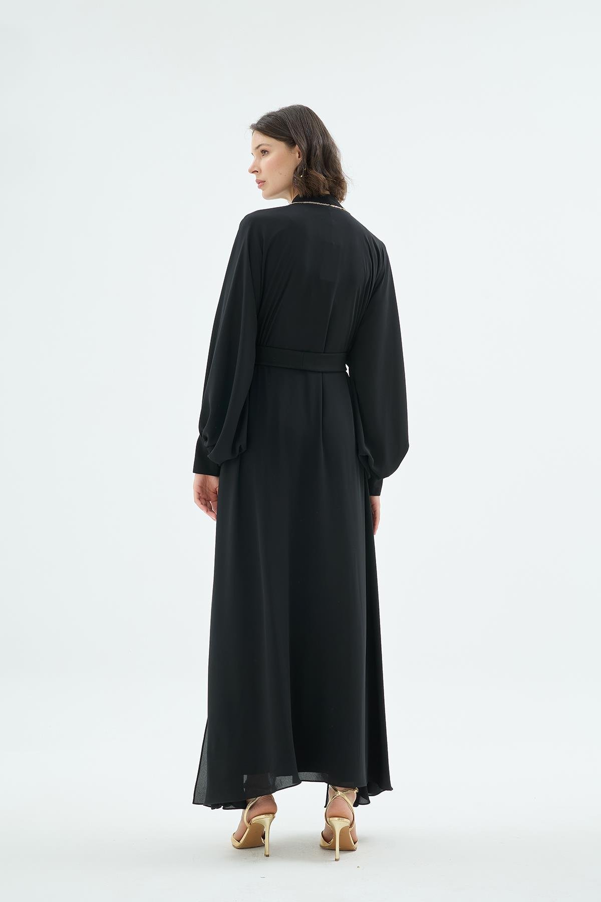 Karla El İşçiliği Gül Motifli Taş İşleme Abaya Siyah