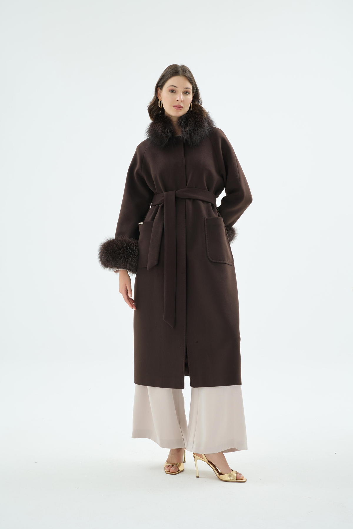 Lunara Kürk Yakalı Ve Kürk Manşetli Kaban Kahve