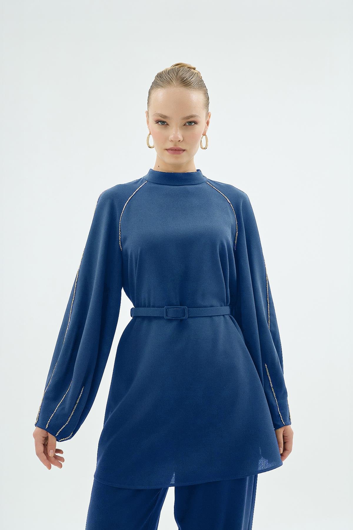 Tina Kollari El İşleme Hakim Yaka Bluz Lacivert