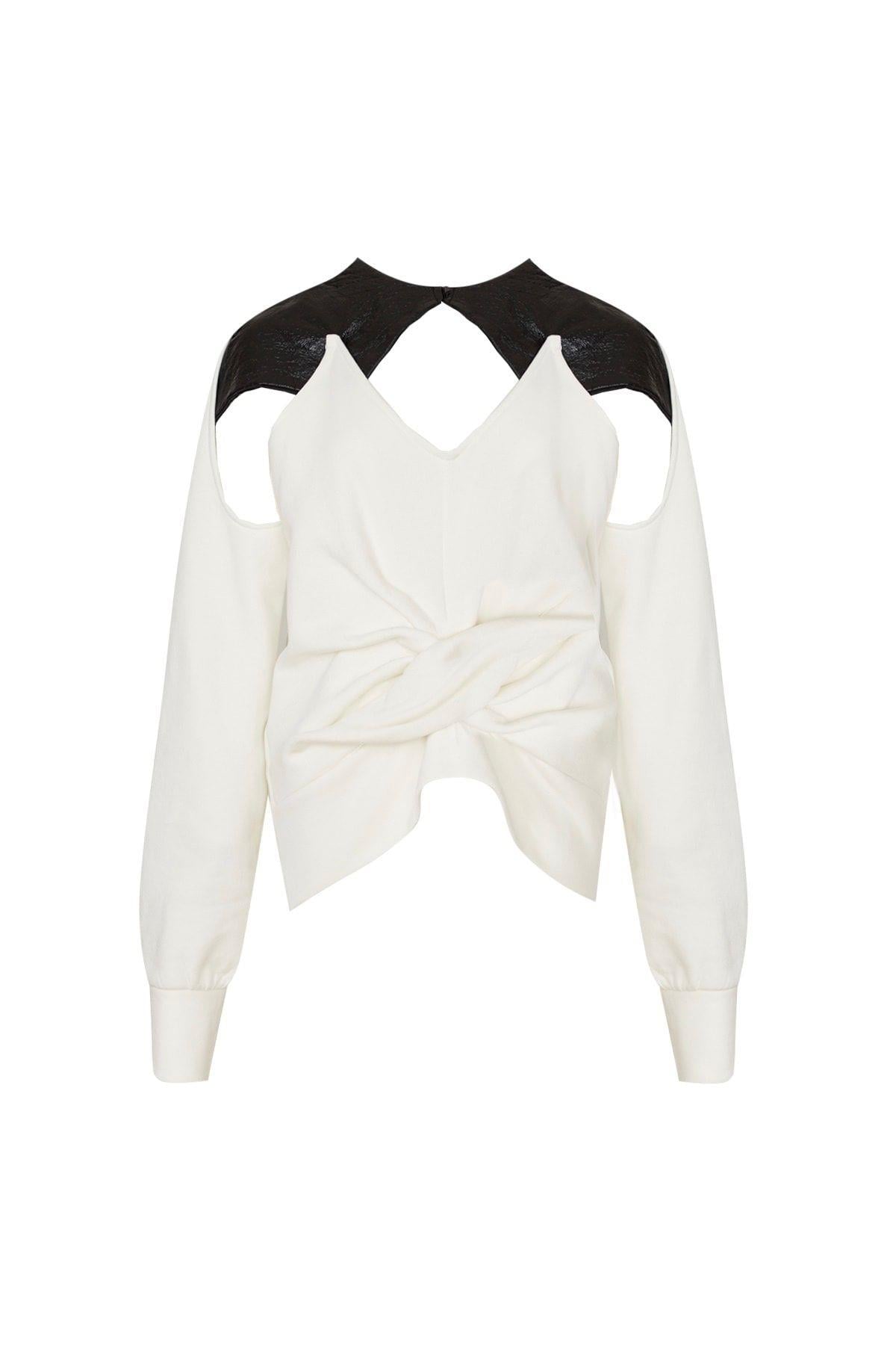 Deri Detaylı Beyaz Sweatshirt
