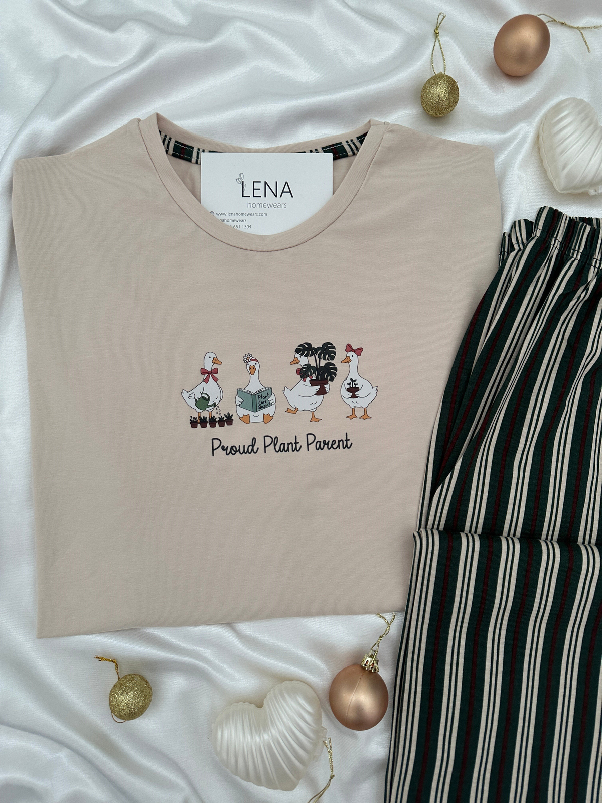 Bej Ördek Desenli Çizgili Pamuklu Pijama Takımı
