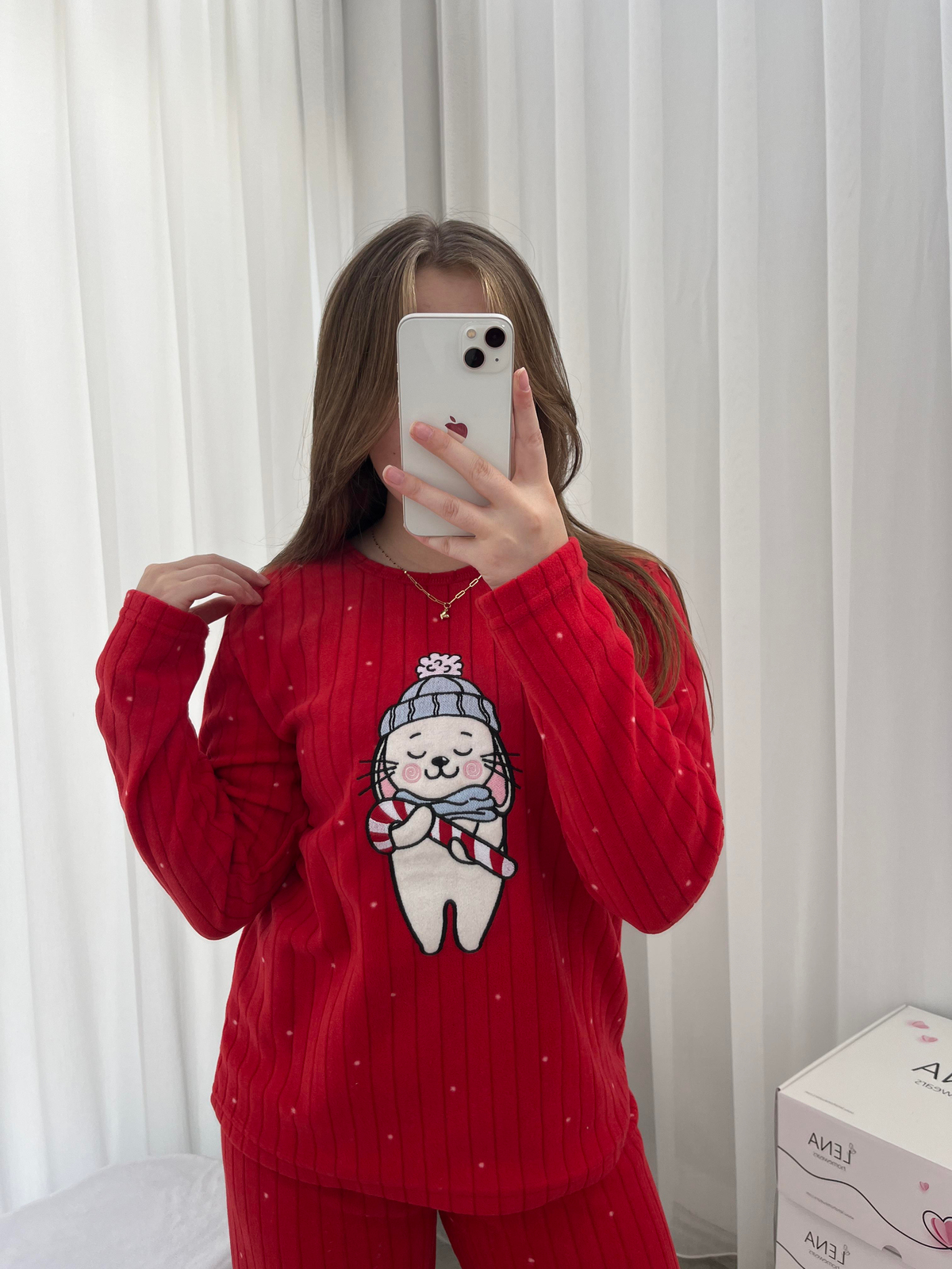 Benek Desenli Kırmızı Polar Pijama Takımı