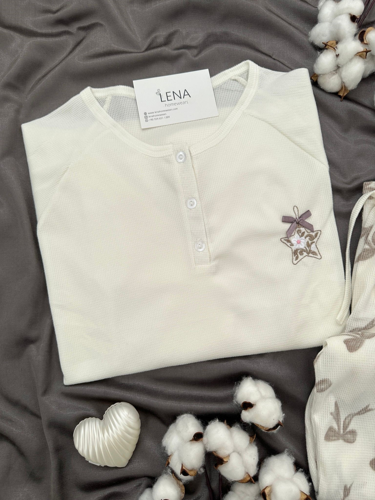 Ekru Kurdele Desenli Patlı Waffle Pijama Takımı