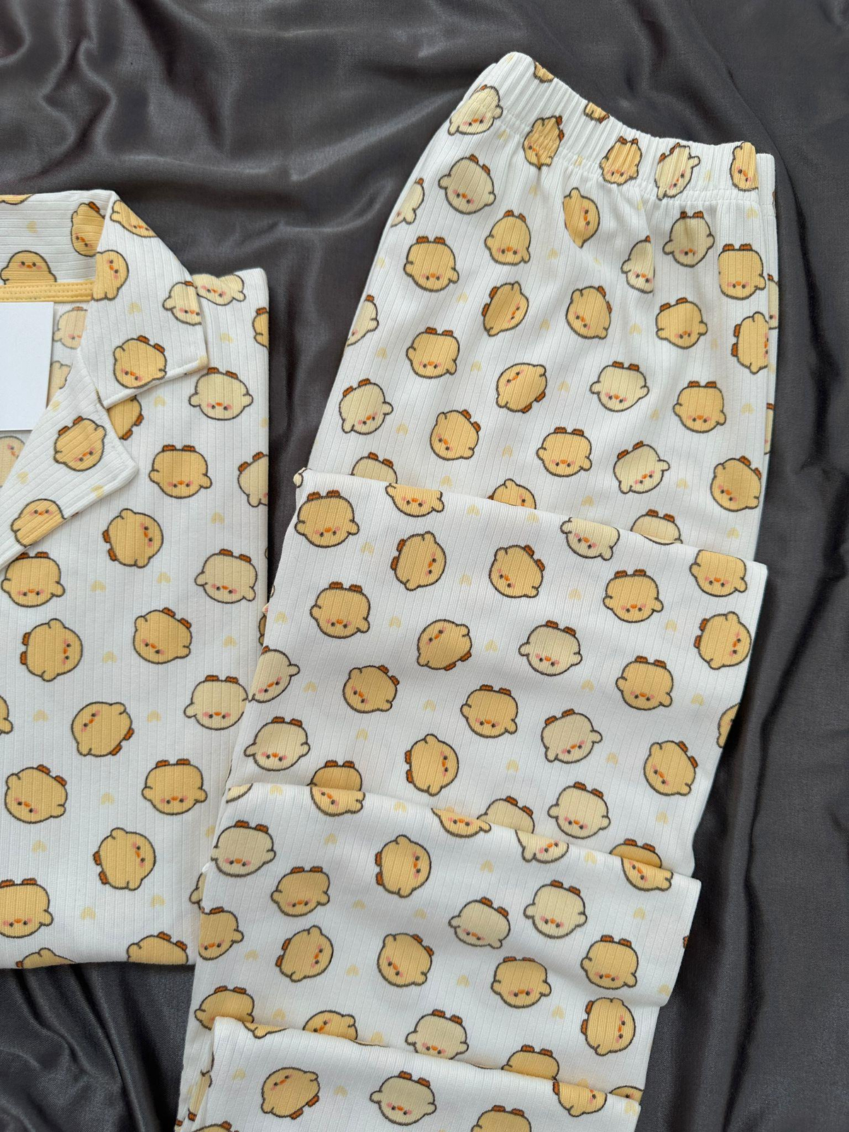 Ekru Sarı Civciv Desenli Uzun Kollu Pijama Takımı