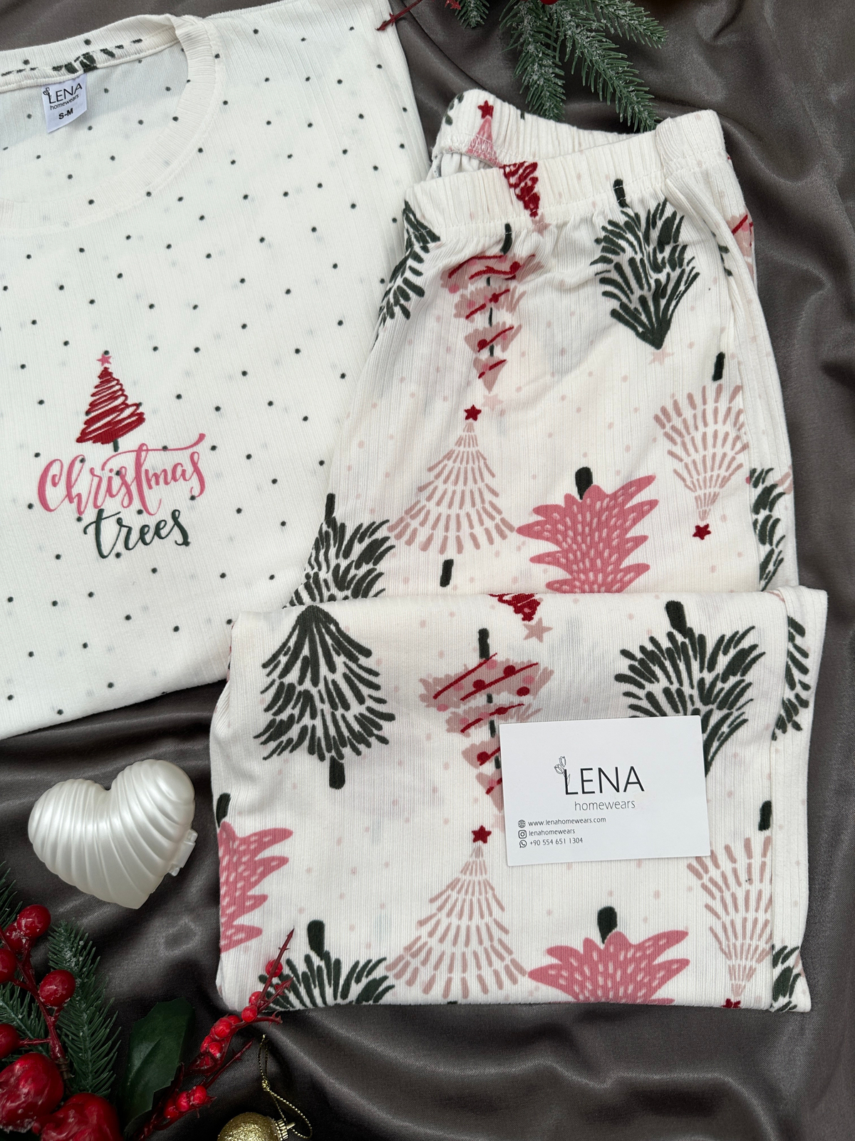 Ekru Yılbaşı Ağacı Desenli Berlin Pijama Takımı