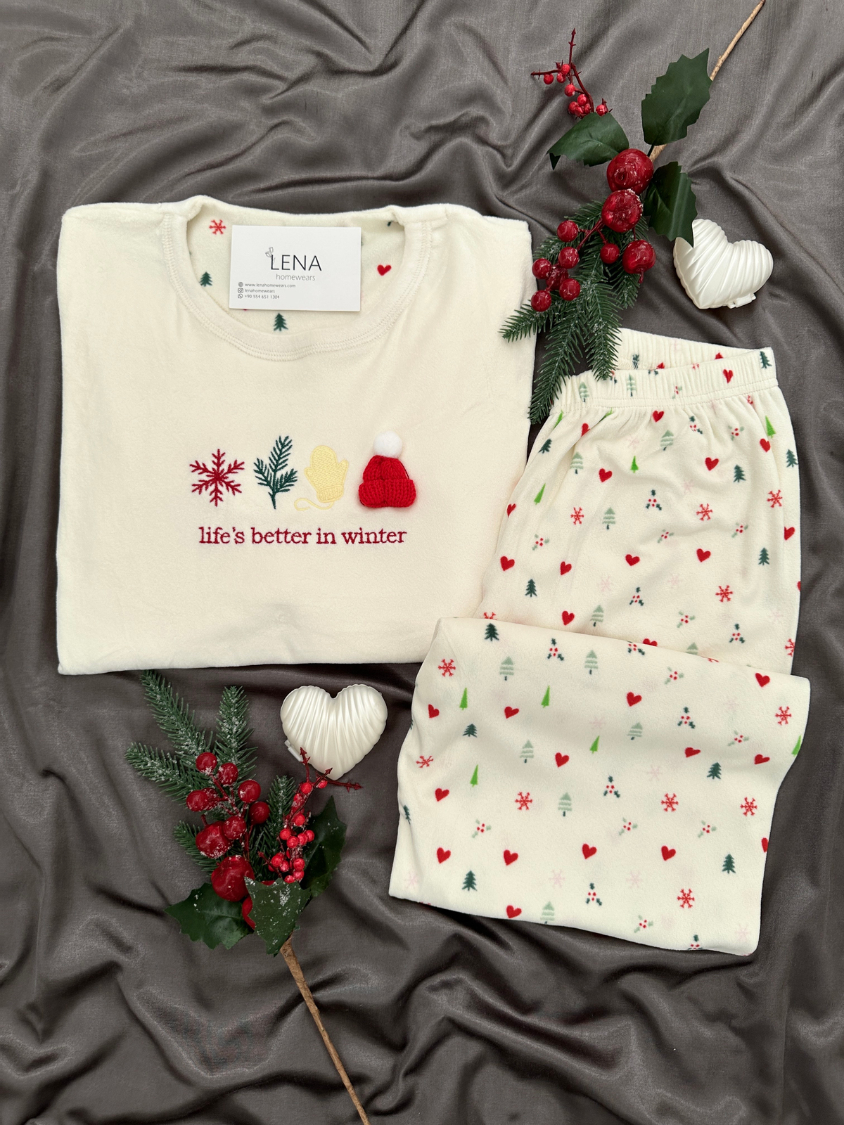 Ekru Yılbaşı Desenli Fransız Kadife Pijama Takımı
