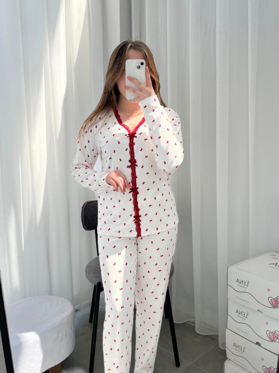 Fiyonklu Dantel Şeritli Dörtlü Pijama Seti