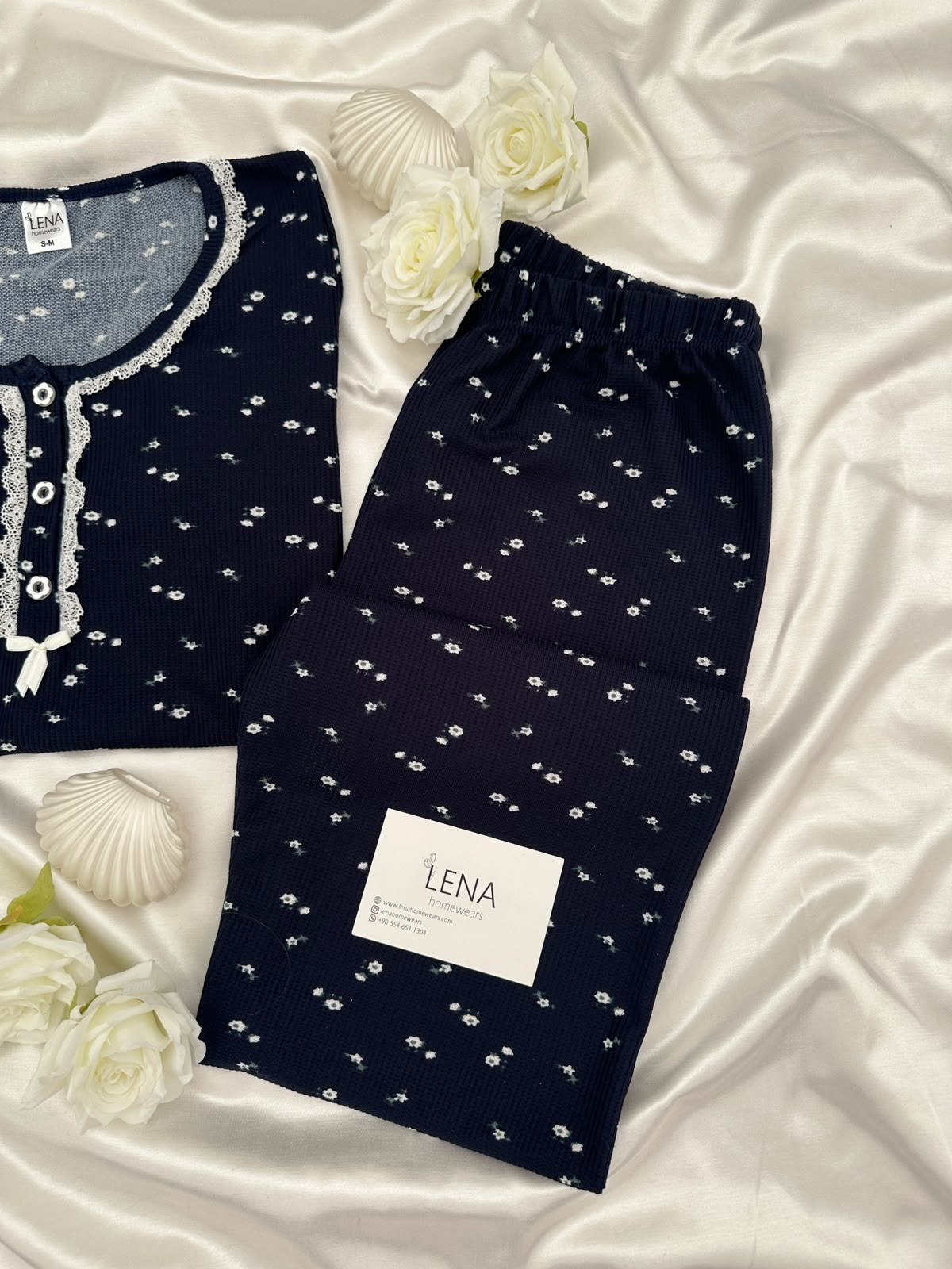 Kadın Lacivert Papatya Desenli Waffle Uzun Kollu Pijama Takımı