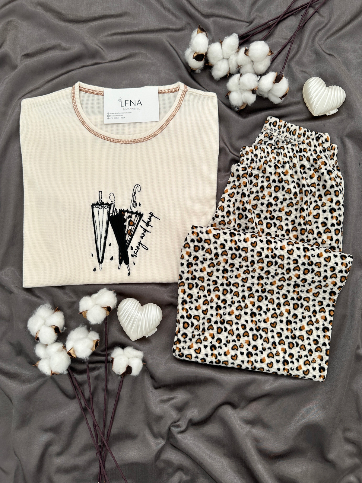 Kadın Leopar Desenli Waffle Pijama Takımı