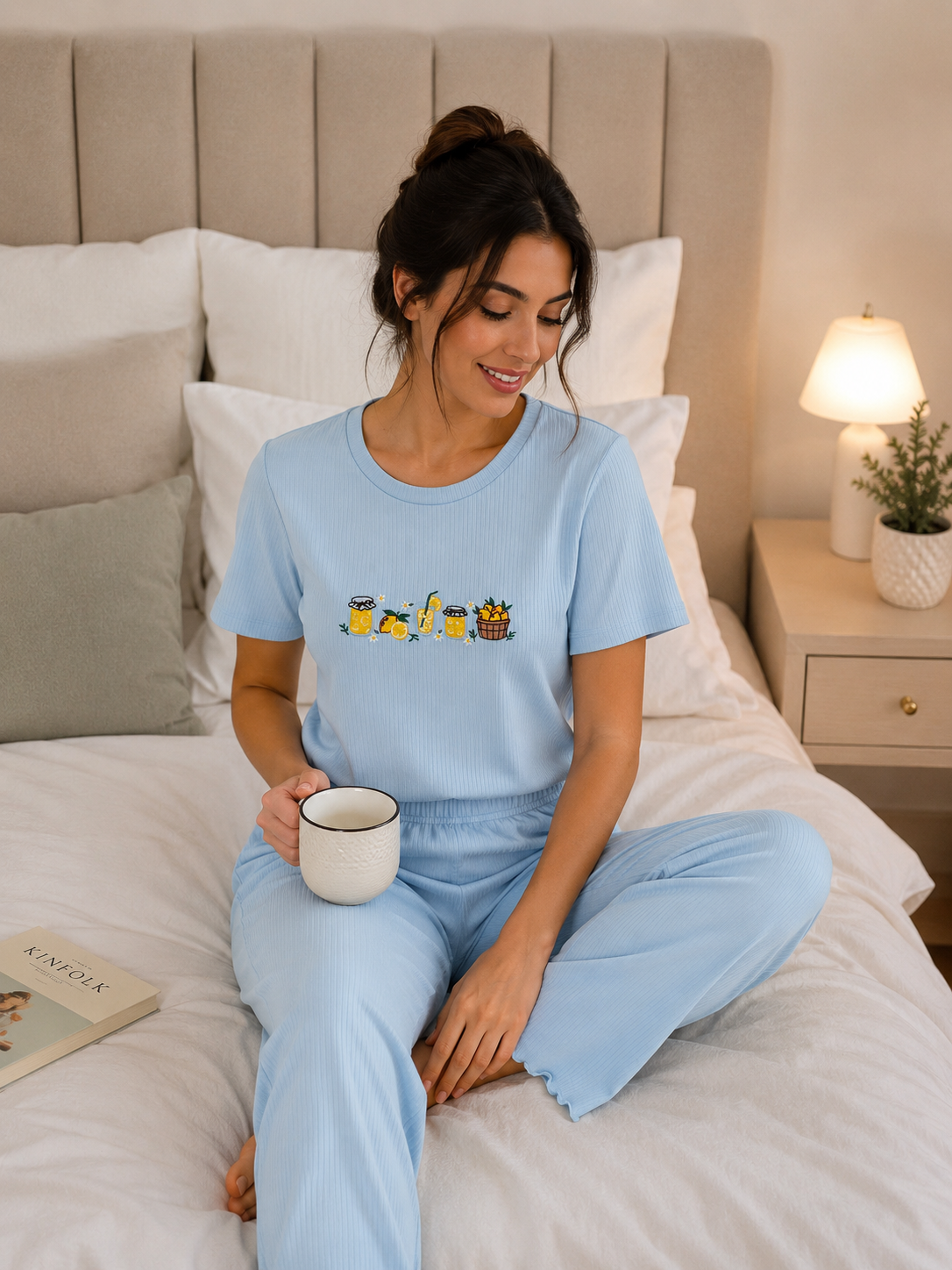 Kadın Mavi Nakışlı Kısa Kollu Dörtlü Pijama Takımı 