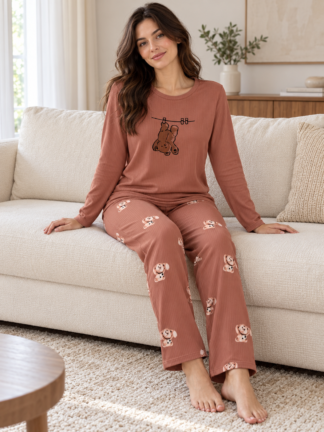 Kahve Ayıcık Desenli Bisiklet Yaka Pijama Takımı