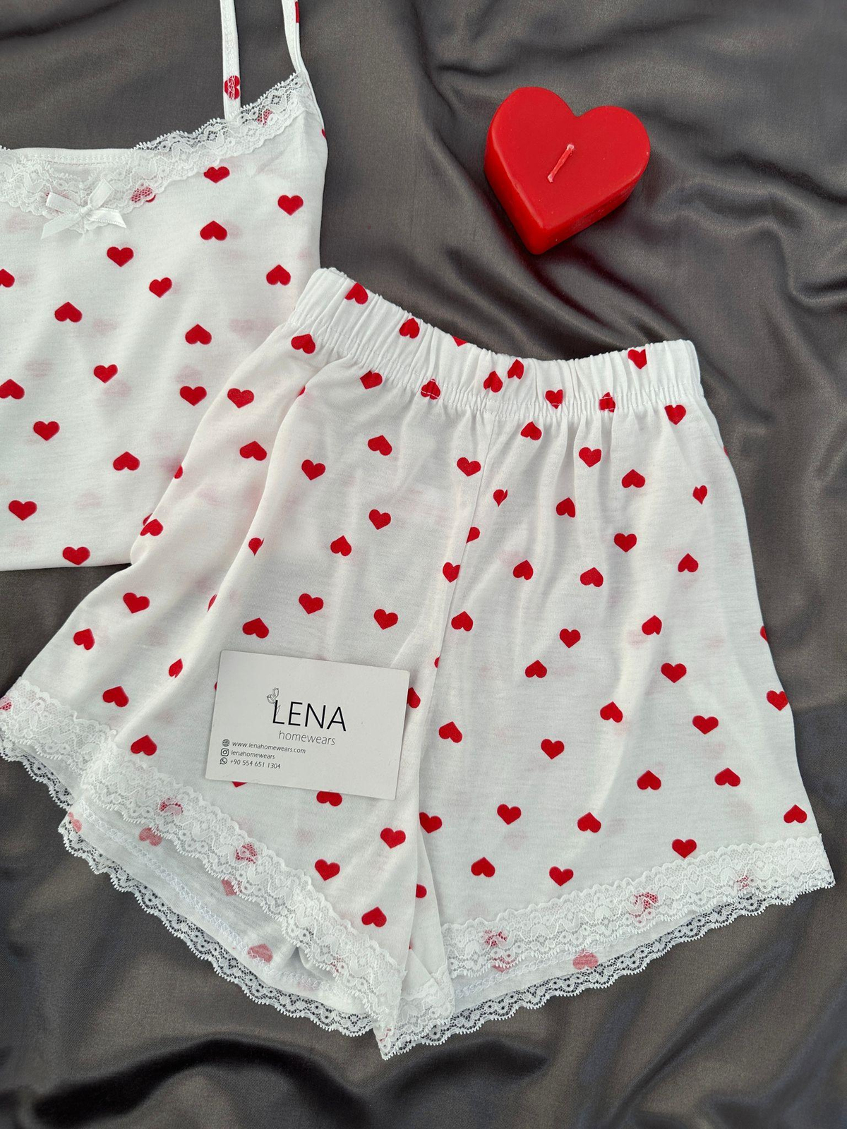 Kırmızı Love Kalplı Şortlu Pijama Takımı  