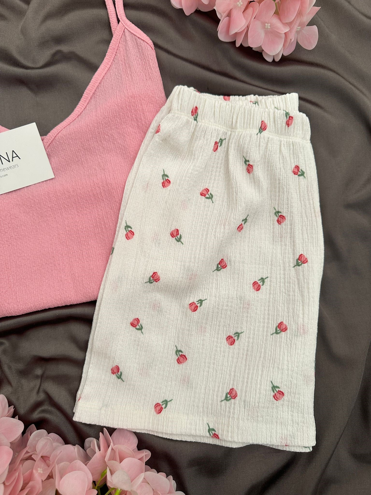 Laris Pembe Lale Şortlu Pijama Takımı