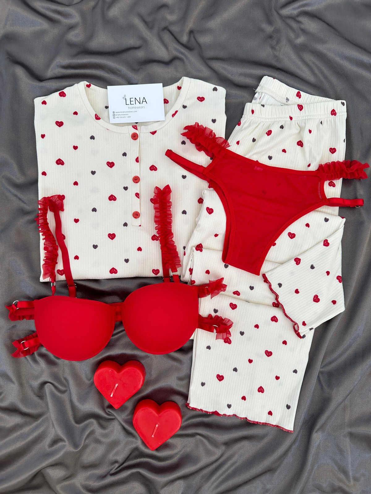 Merci Kalp ve Çiçek Desenli Dörtlü Pijama Seti