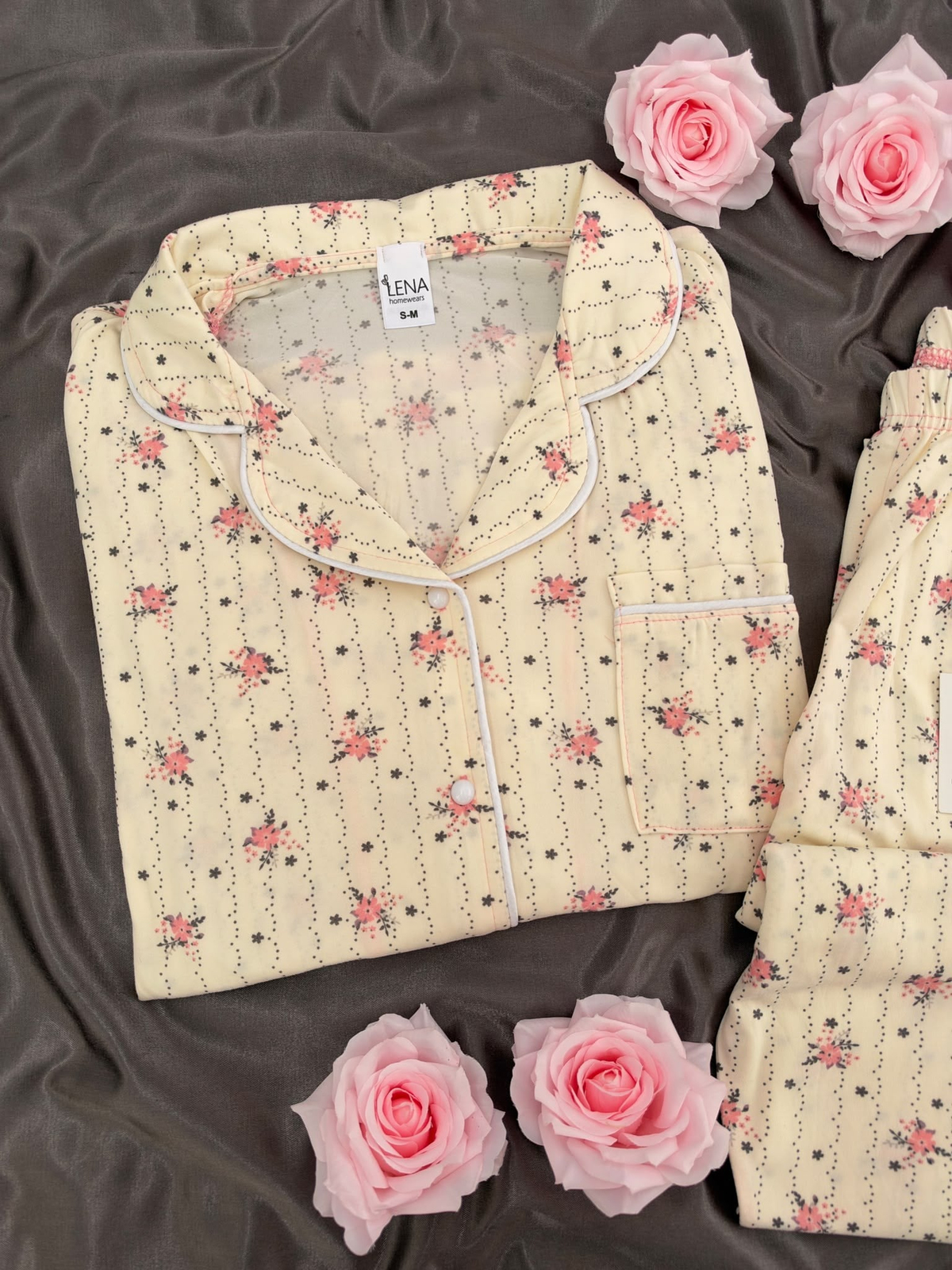 Pembe Çiçek Desenli Ekru Milan Uzun Kollu Pijama Takımı