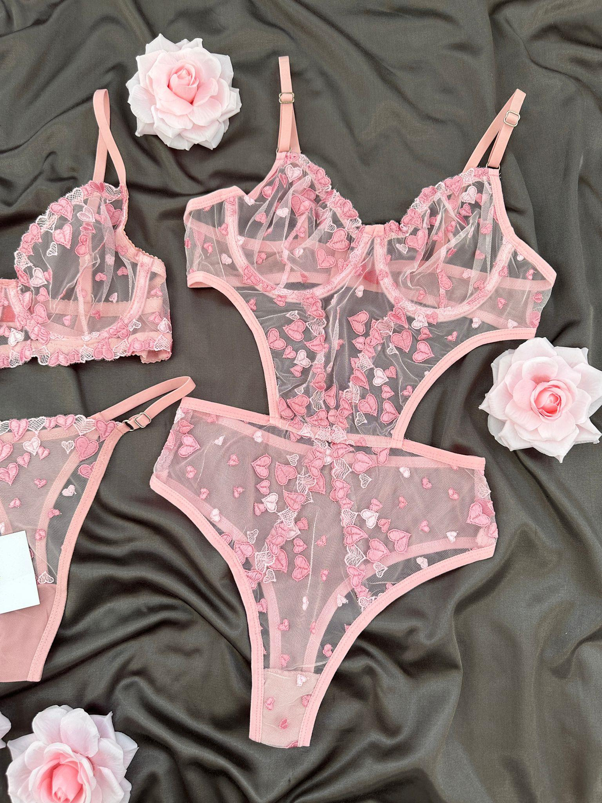 Pembe Kalp  Üçlü İç Çamaşır Seti 