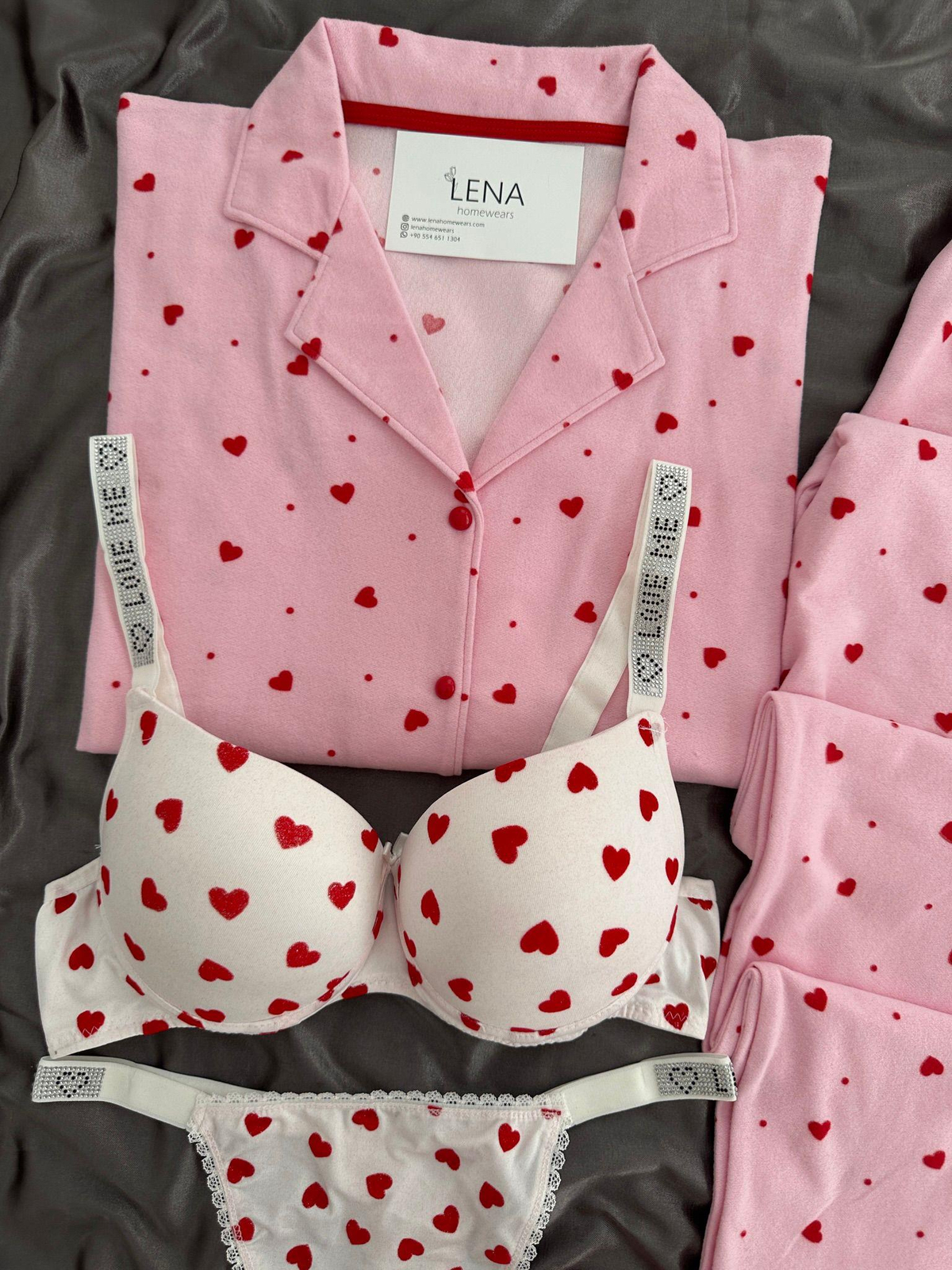 Pembe Süet Kalpli Dörtlü Pijama Seti