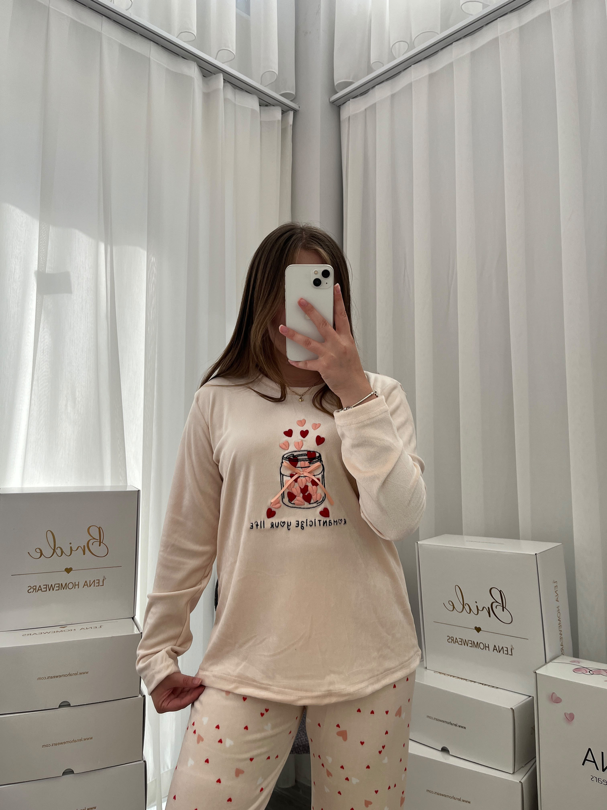 Pudra Kalp İşlemeli Fransız Kadife Pijama Takımı