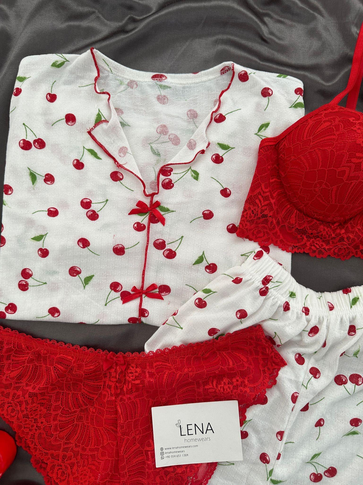 Pureks Kirazlı İç Çamaşırlı Şortlu Pijama Takım
