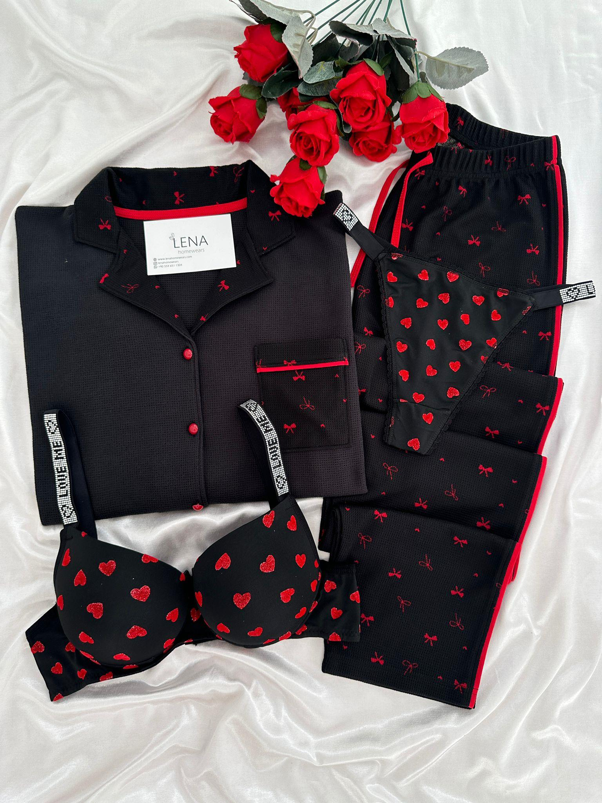 Siyah Fiyonklu Dantel Şeritli Dörtlü Pijama Seti