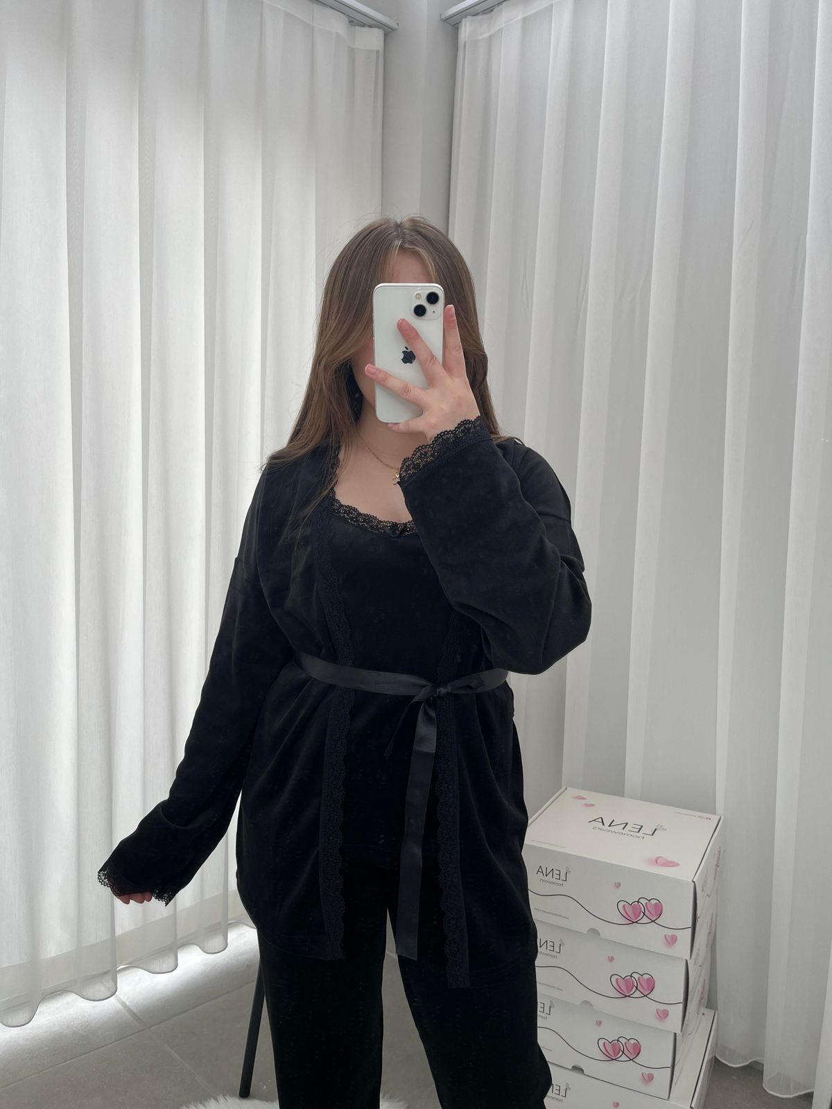 Siyah Kadife Sabahlıklı Kadın Pijama Takımı