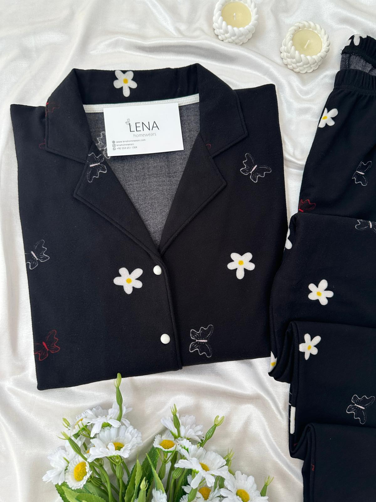 Siyah Papatya Desenli Düğmeli Termosoft Pijama Takımı