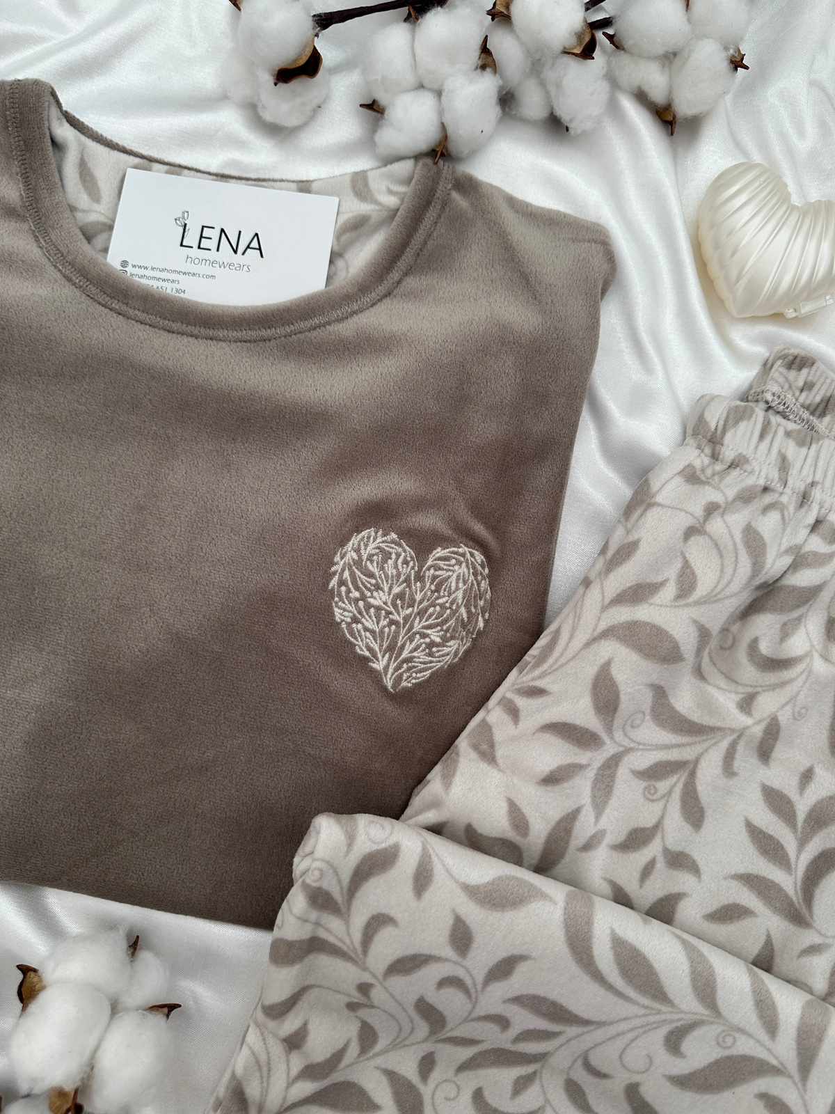 Vizon Yaprak Desenli Fransız Kadife Pijama Takımı