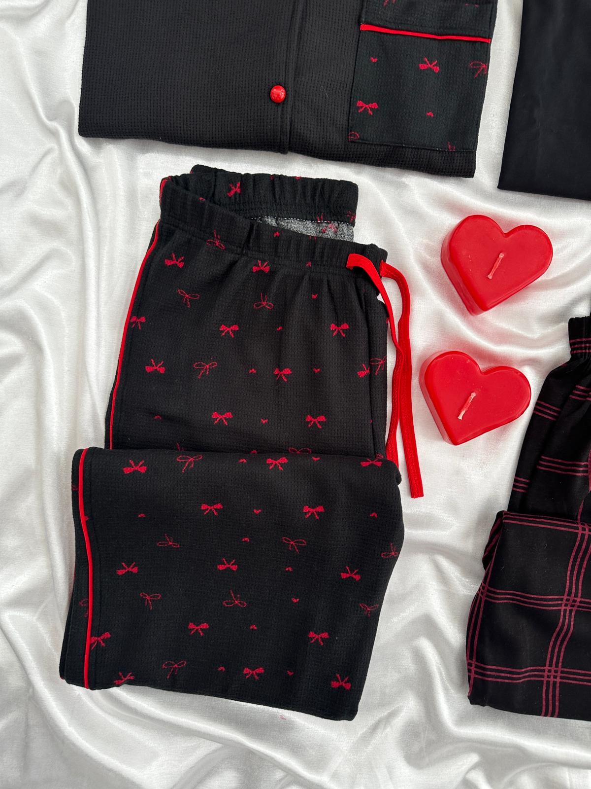 Yeniyıl Ruhu 4 Parça Çift Pijama Seti