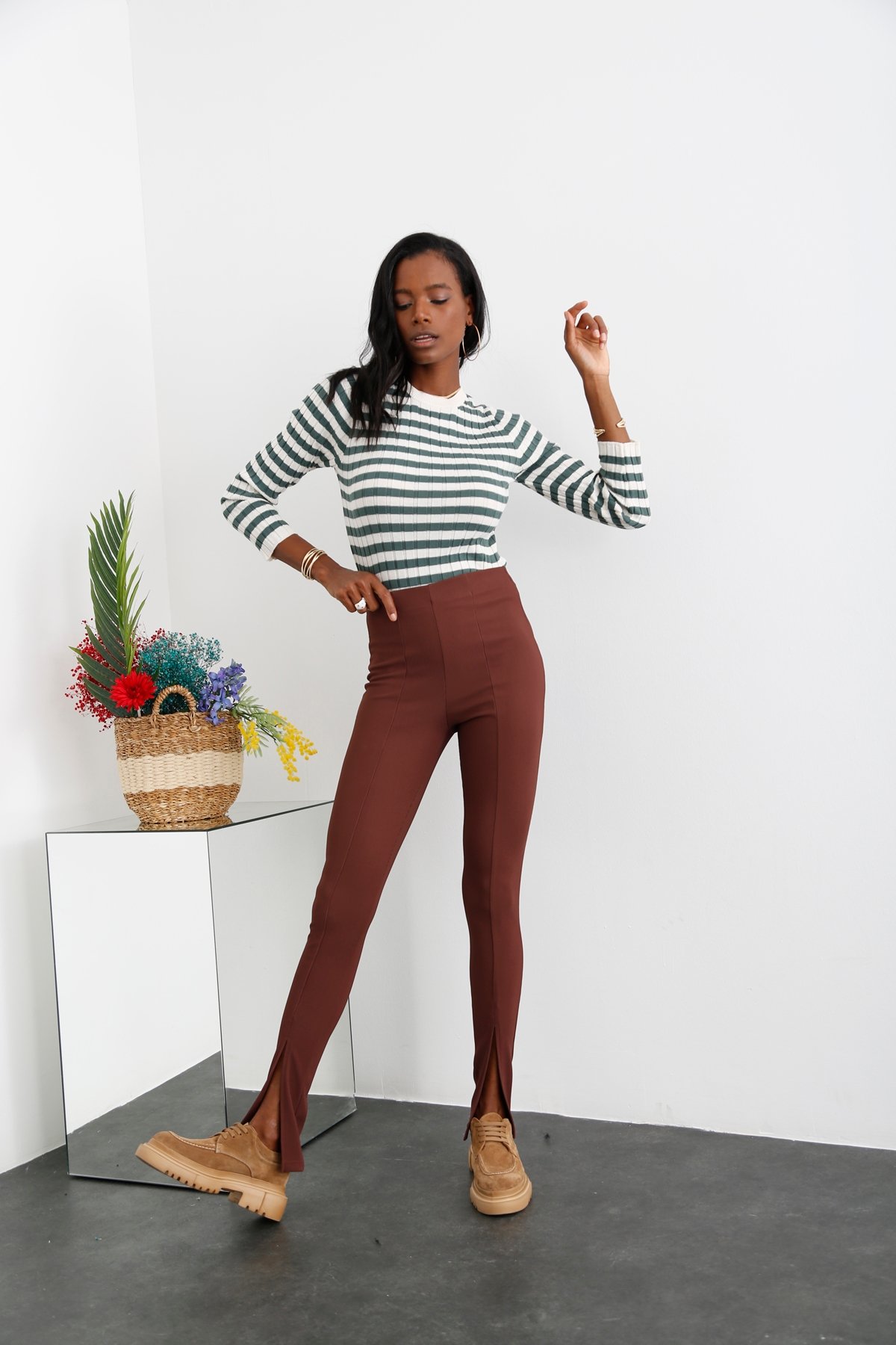 Acı Kahve Paçası Yırtmaçlı Stretch Pantolon 70926