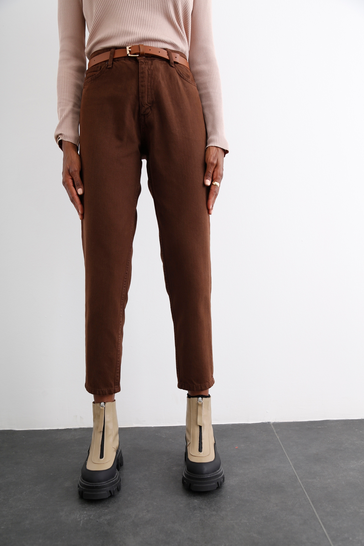 Acı Kahve Yüksek Bel Mom Fit Jean-1 