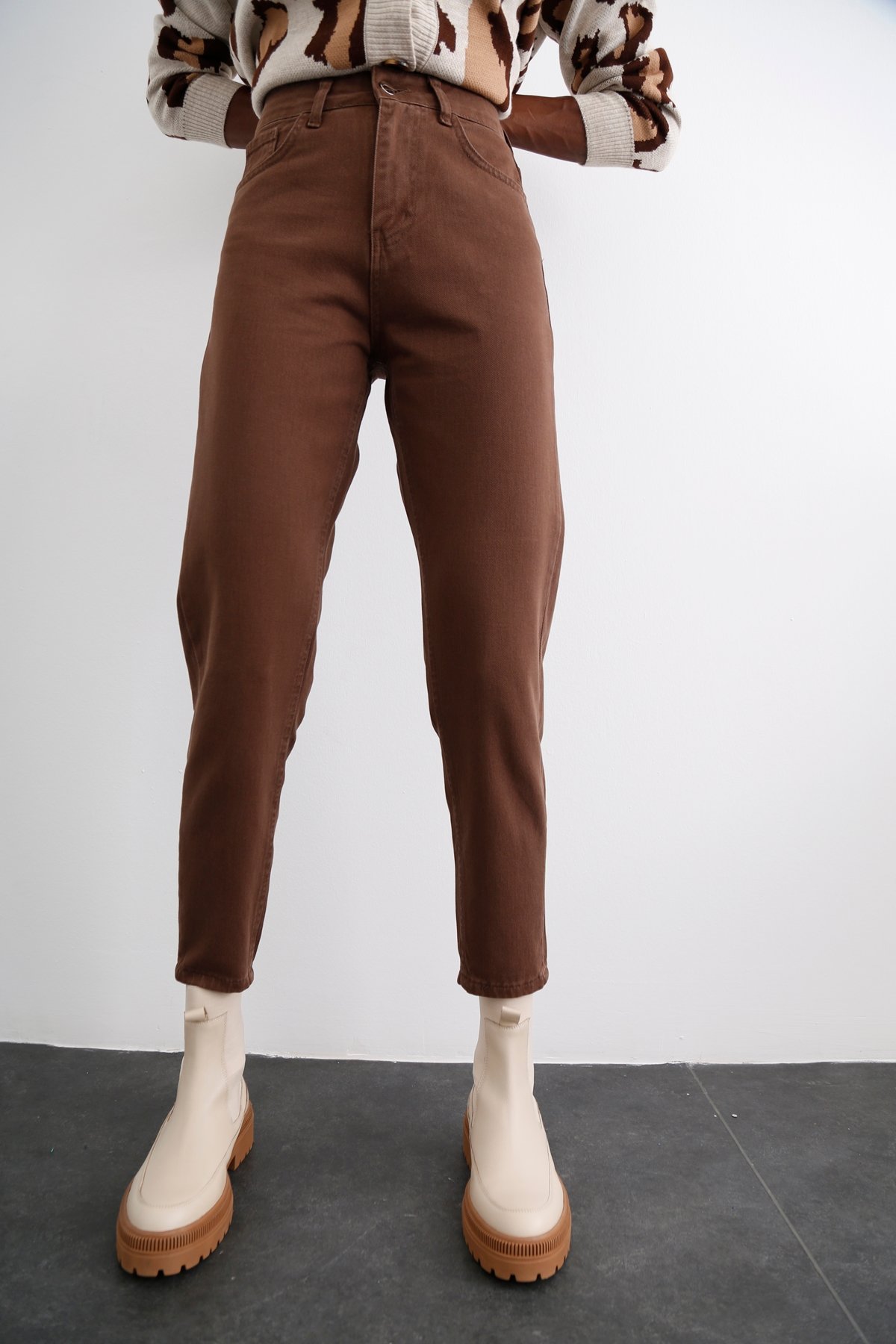Acı Kahve Yüksek Bel Mom Jean 8102