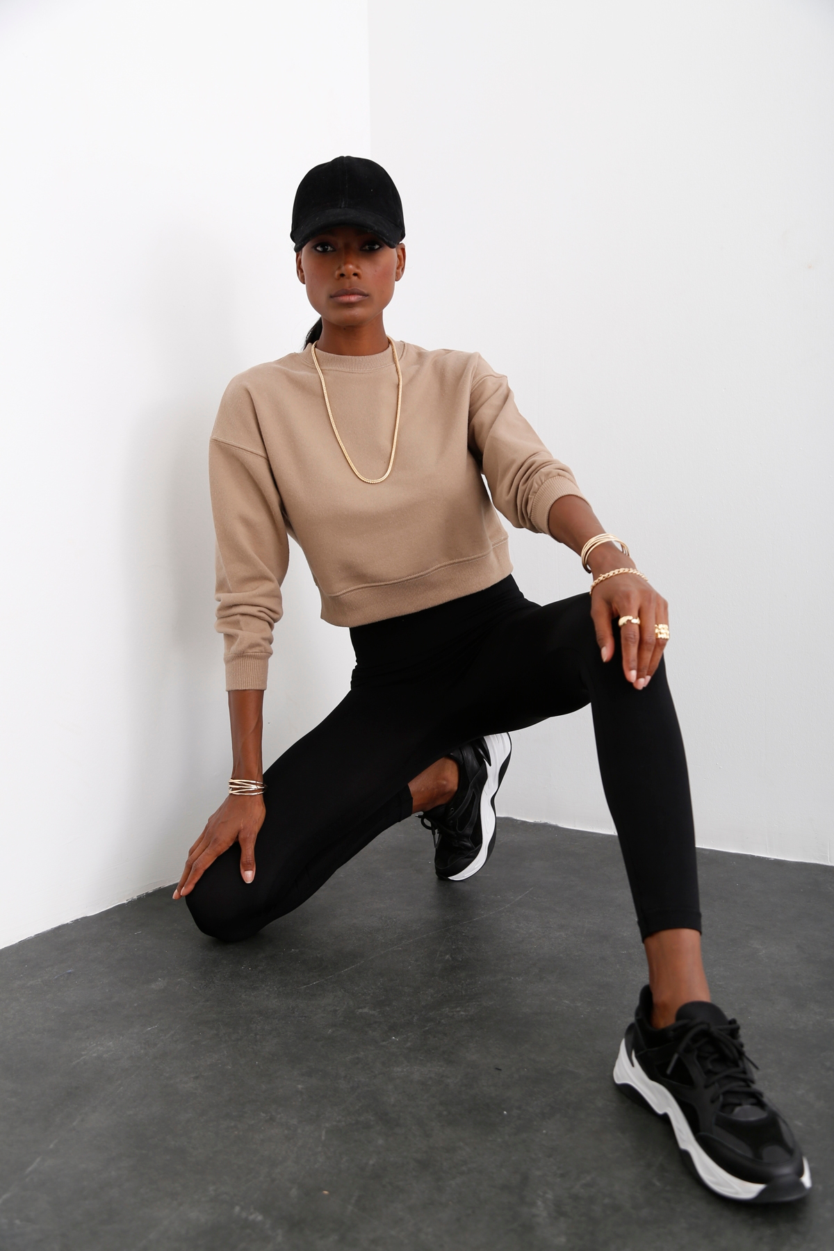 Açık Kahve Bisiklet Yaka Sweatshirt 
