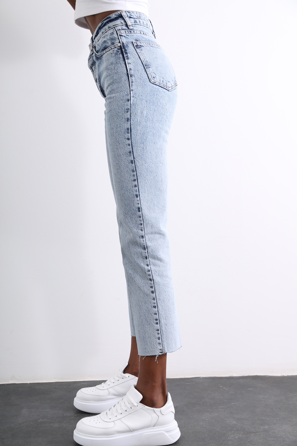 Açık Mavi Yüksek Bel Boyfit Jean MGZ224