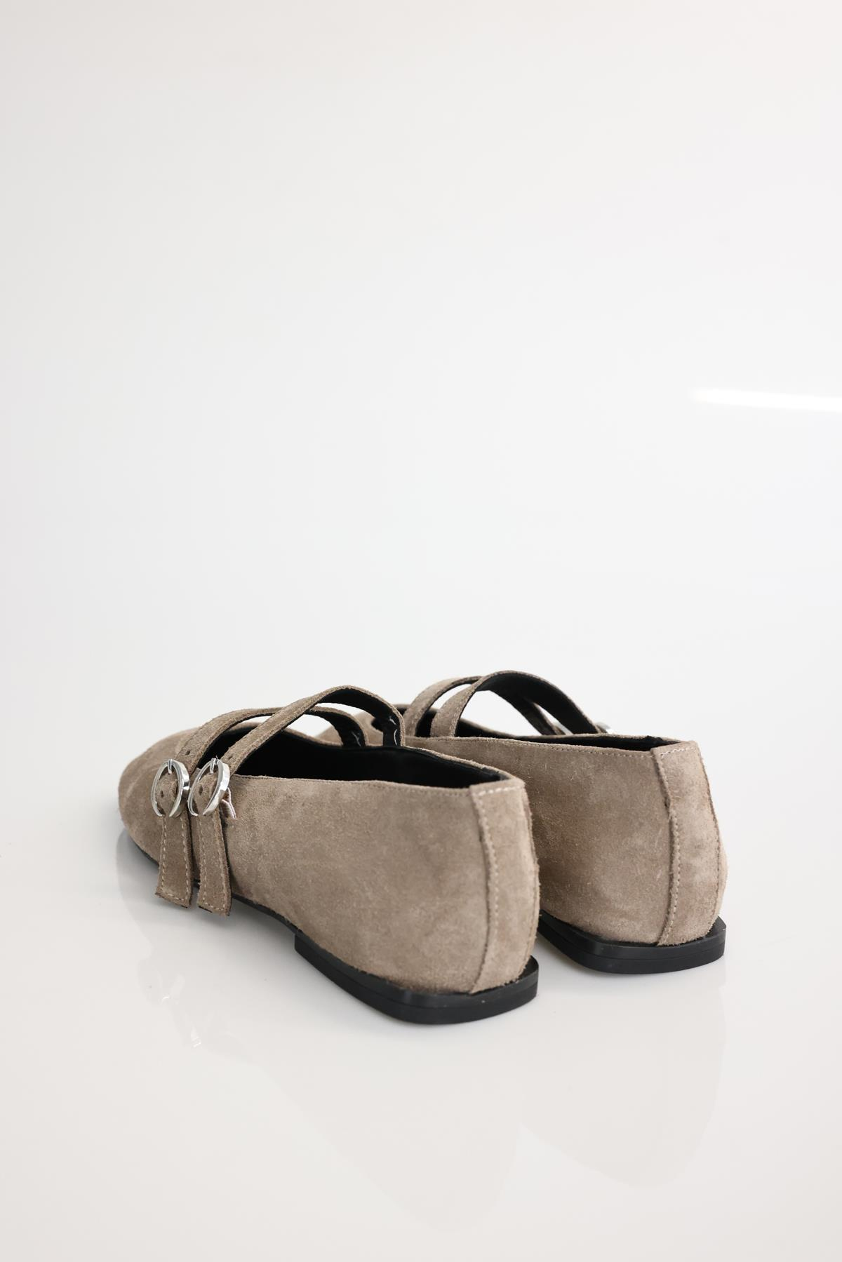 Açık Vizon Tokalı Babet 