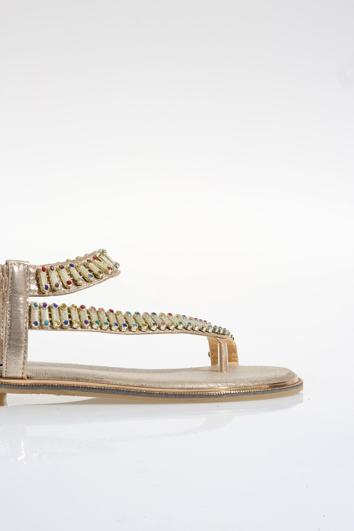 Altın Sıra Taşlı Sandalet 229