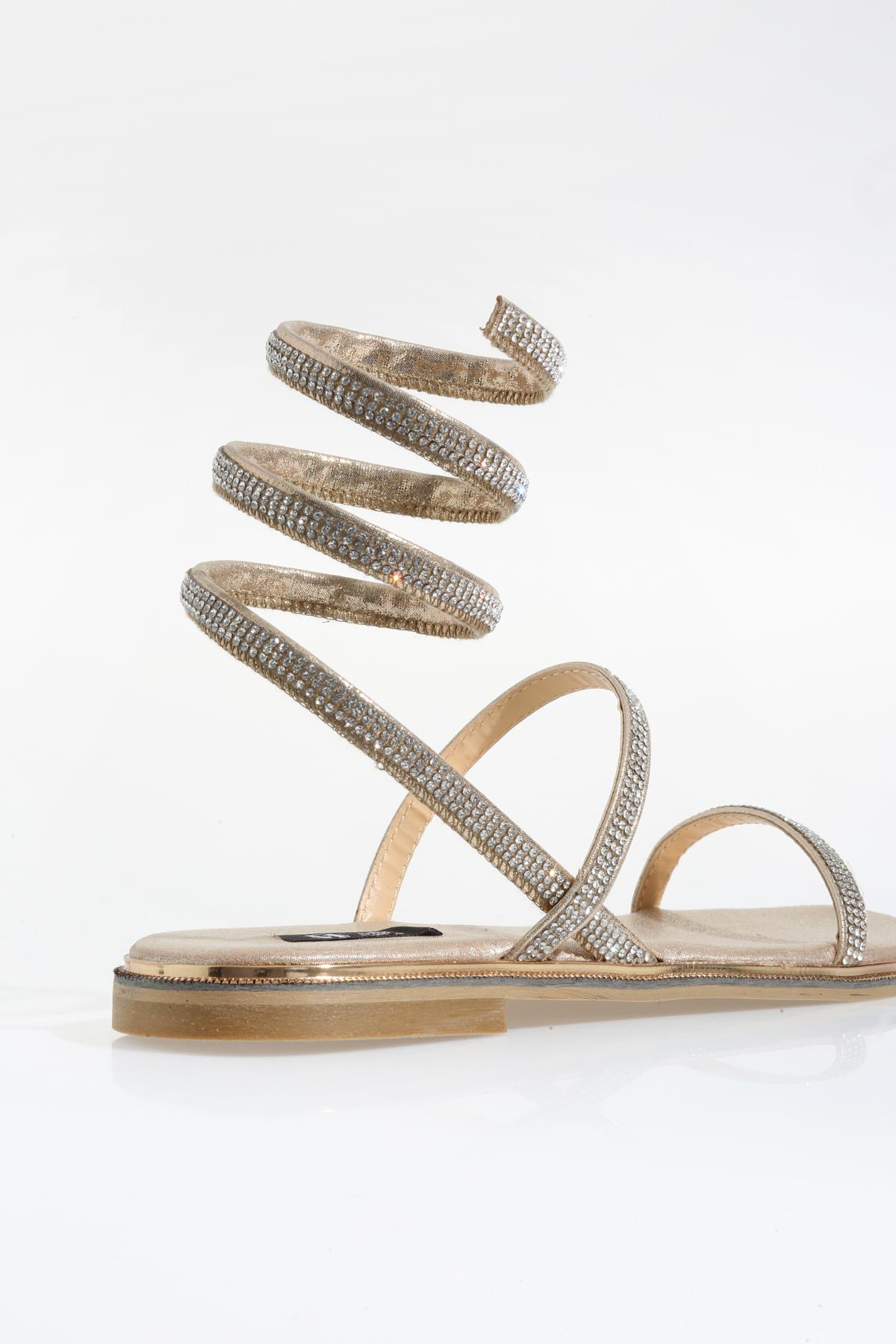 Altın Taşlı Spiral Sandalet 154