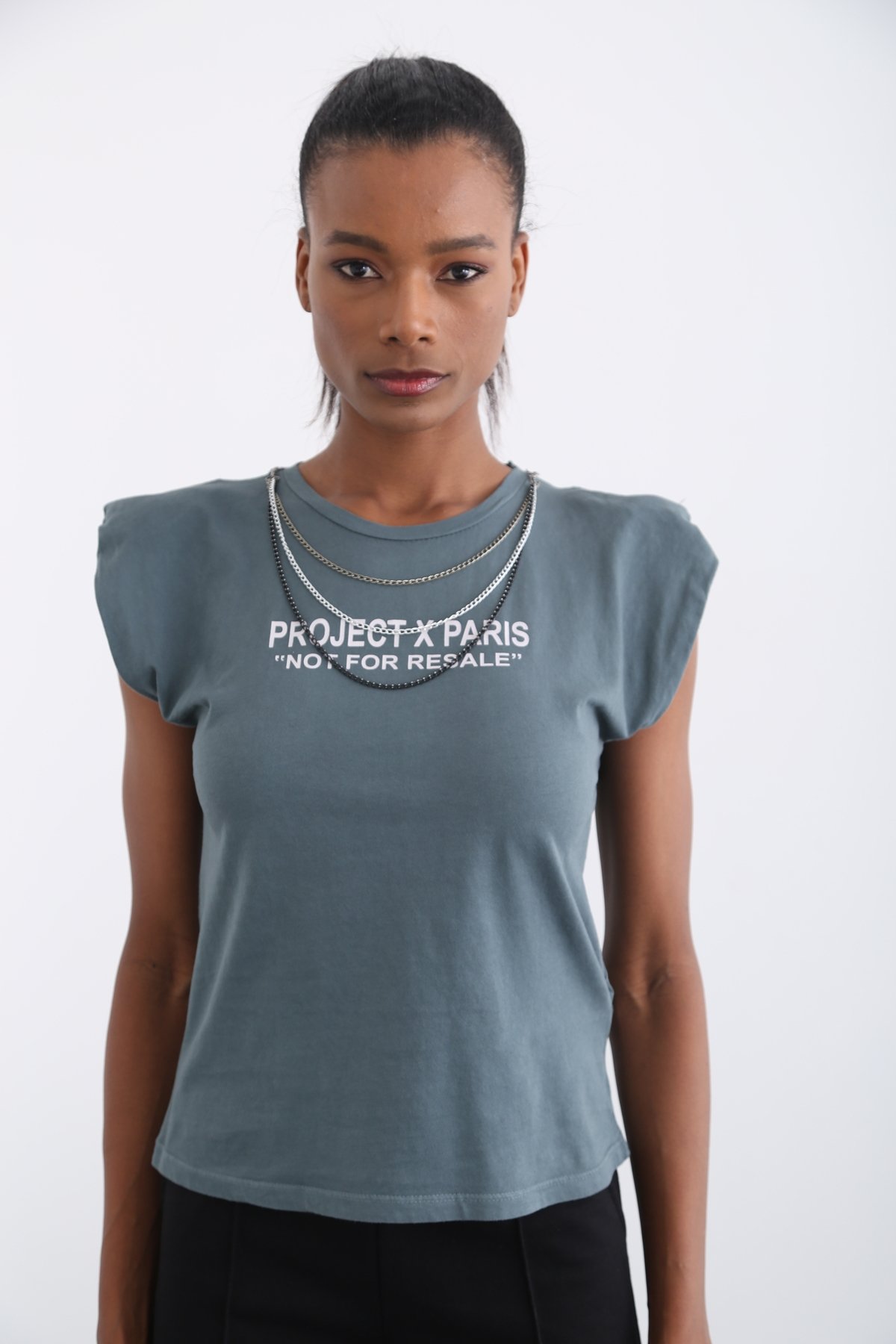 Antrasit ÇıkarılabilirZincir Detaylı Tshirt 10184