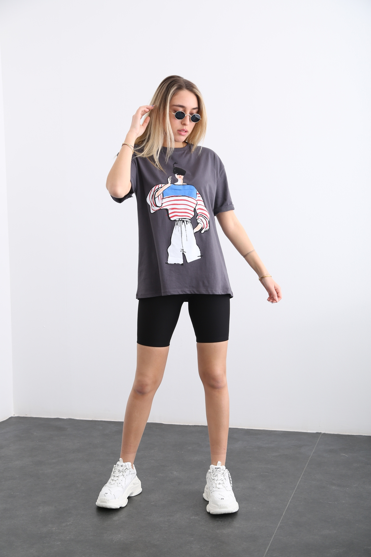 Antrasit Kadın Baskılı Tshirt 7664